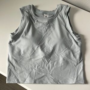 Paragon fitwear cropped tank with built in bra size small